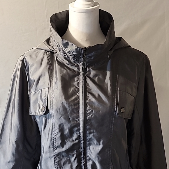 1 LEFT (M) Metallic Gray Techware - Classic Sports Nylon Rain Coat - Picture 6 of 10
